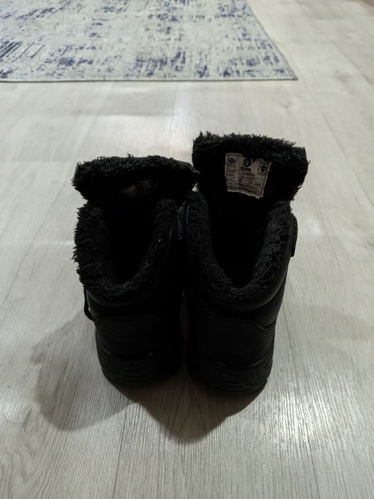 Продам спец обувь