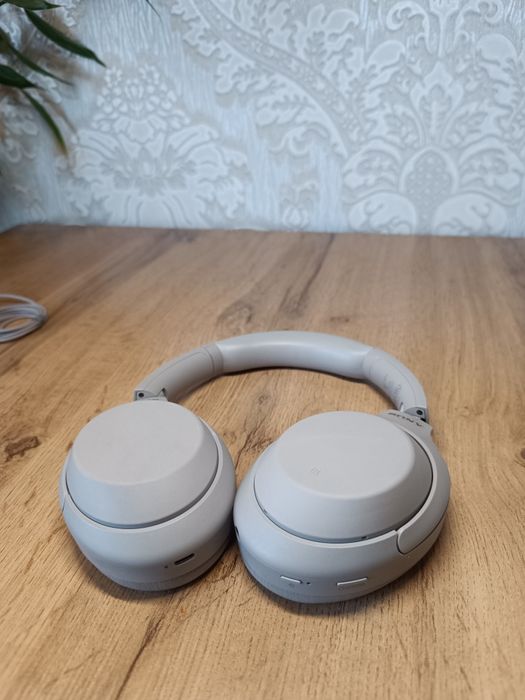 SONY WH-1000XM4 серебристый