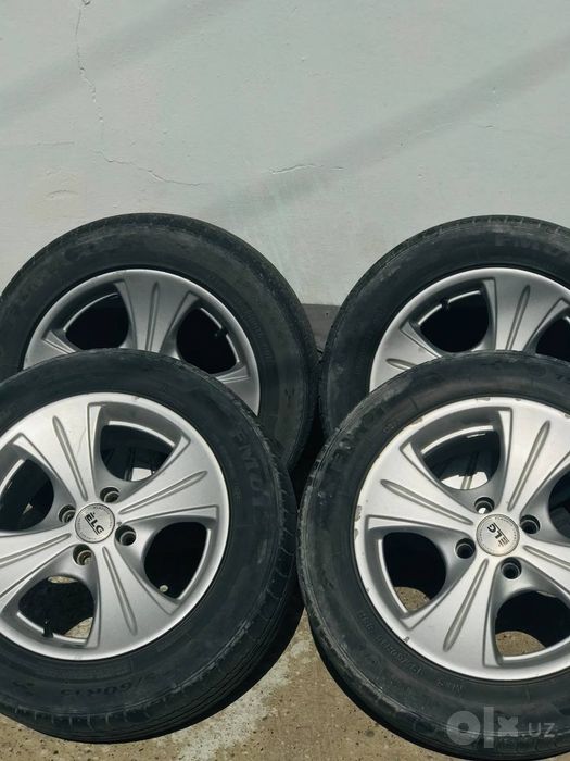 Neksiya kobilt lasetiga tushadi