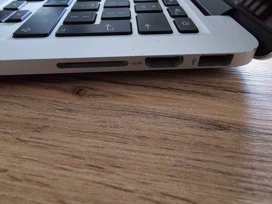 MacBook Pro 13" Retina (Mid 2014) - i5 2.8GHz / 8GB RAM / 512GB SSD / 6ч. батерия / пълен комплект