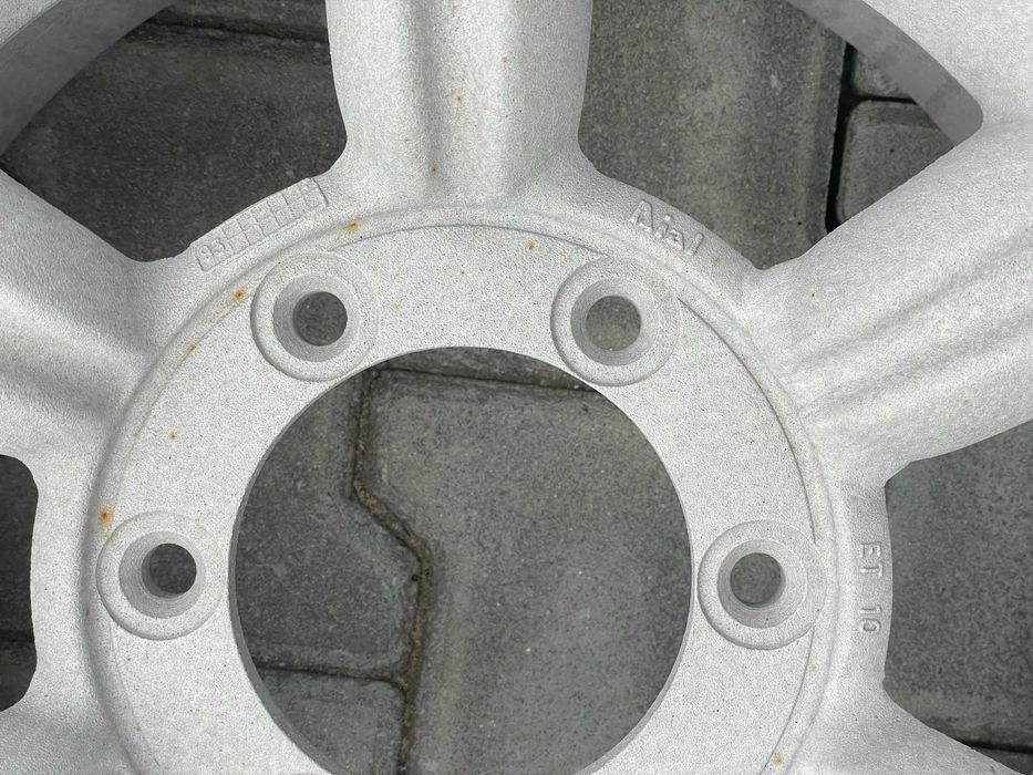 4x Jante Toyota 6x139.7 ET10 R15