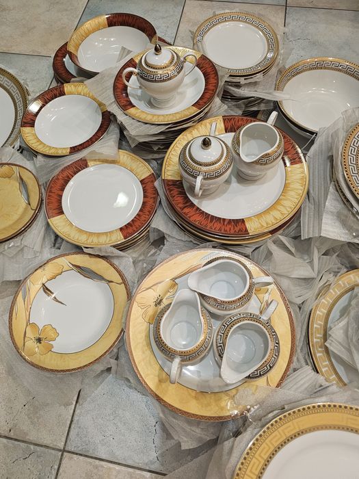 Сервиз Versace 100тг