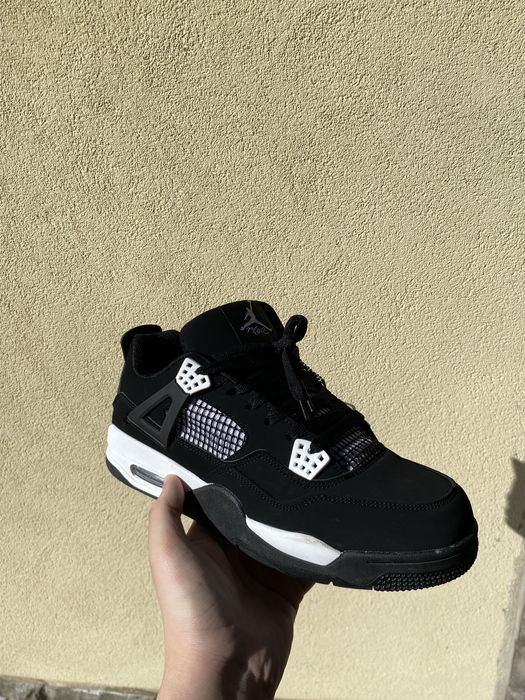 Jordan 4 black thunder 43