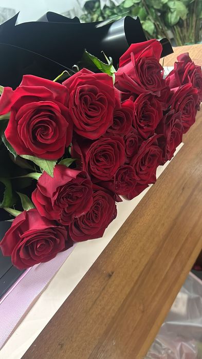 Красные розы букет
