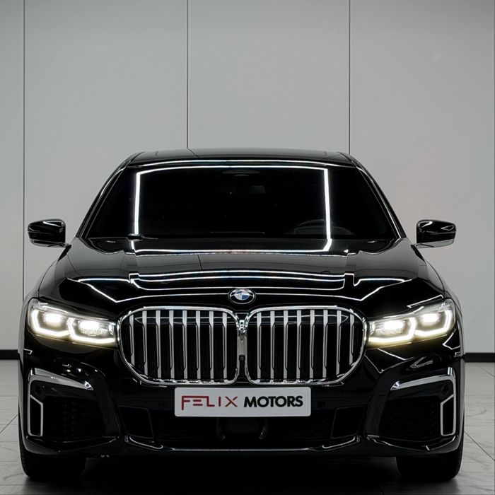 BMW 730i xDrive 2021