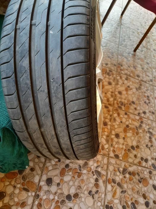 Jante plus cauciucuri de vară, mărimea 235/35ZR19. Dot 2024. Cauciucurile si jantele sunt impecabile. Nu sunt strâmbe sau sudate. Pt fi probate!
