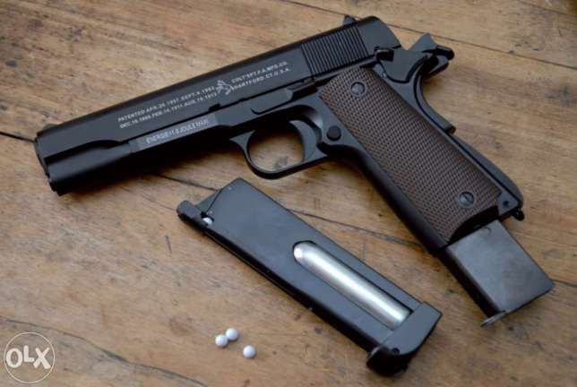 Pistol PUTERNIC(Din METAL)Colt Airsoft cu Aer Comprimat Ed.LimitataCO2