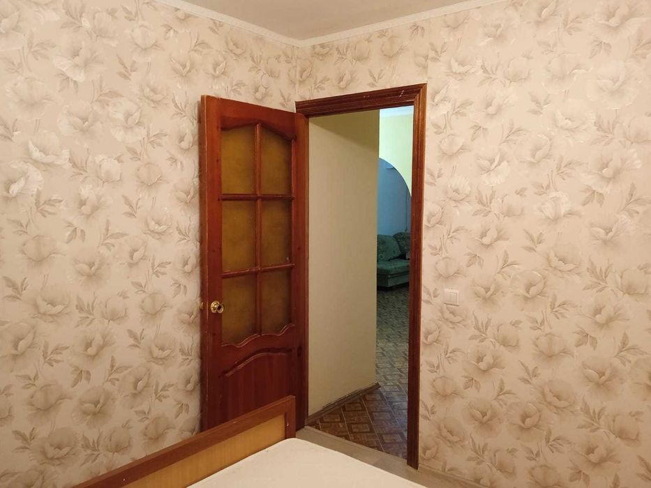 продается 3 ком кв  р-н Казахстан