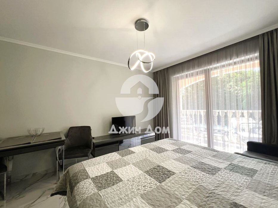 Продава се Едностаен апартамент в Несебър - 44 кв.м за 2648 €/кв.м - Снимка #2