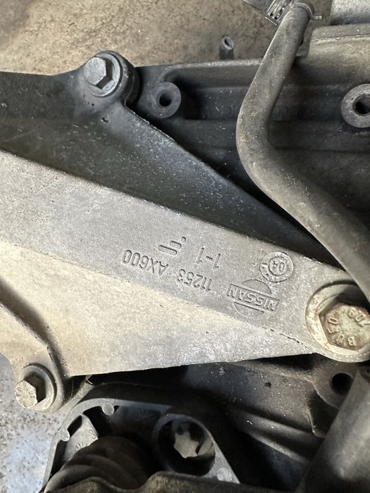 Продавам скоростна кутия Нисан Микра к12