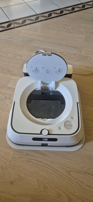 Irobot подочистачка