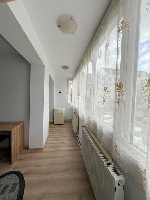 Proprietar Inchiriez Apartament 2 camere Etaj 1 Semidecomandat recent renovat Terezian
