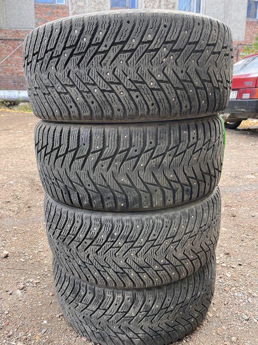 Продам шины 225/45/17