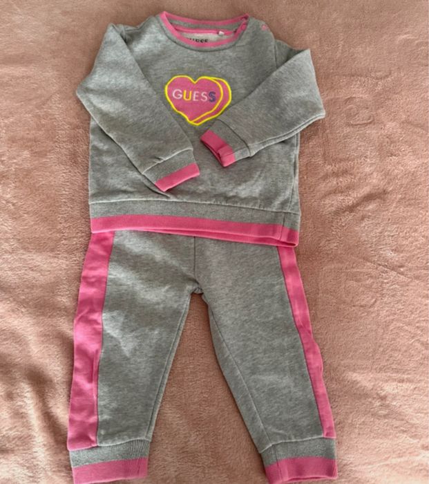 Екипчета на Guess 6-9месеца