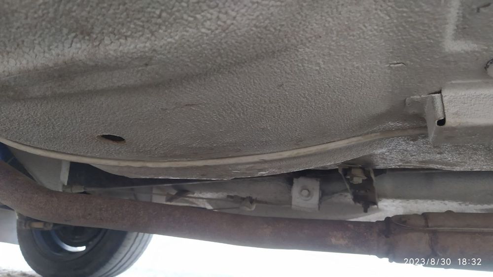 Jiguli 2106 sotiladi