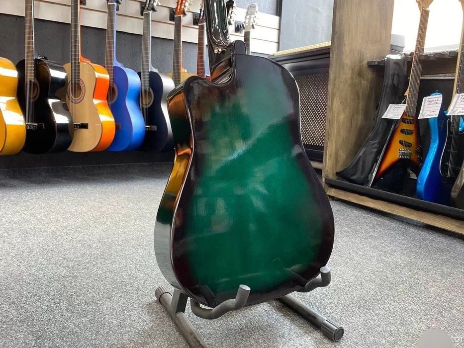 38 razmer akustik gitara