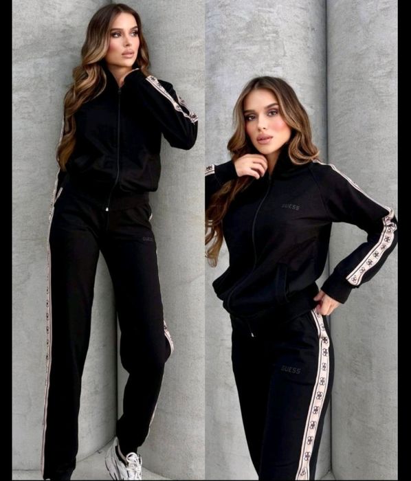 Налични дамски екипи и долнища