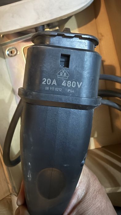 Stație încărcare masini electrice Elli Wallbox 11kW Type 2