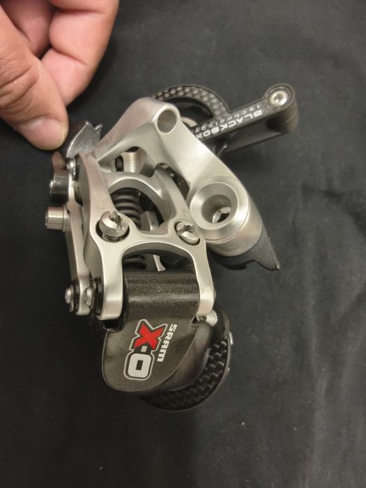 Set SRAM X0 Carbon + Manetă SRAM  X9
Vând o raritate pentru
