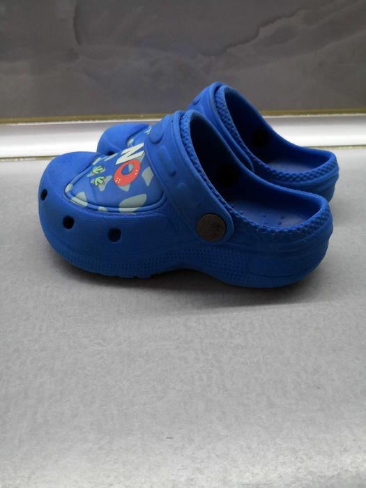 Пантофи и обувки за деца от 1-3 години