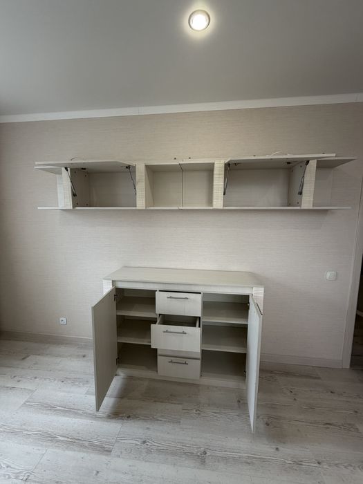 Продам тумба и подвесная полка