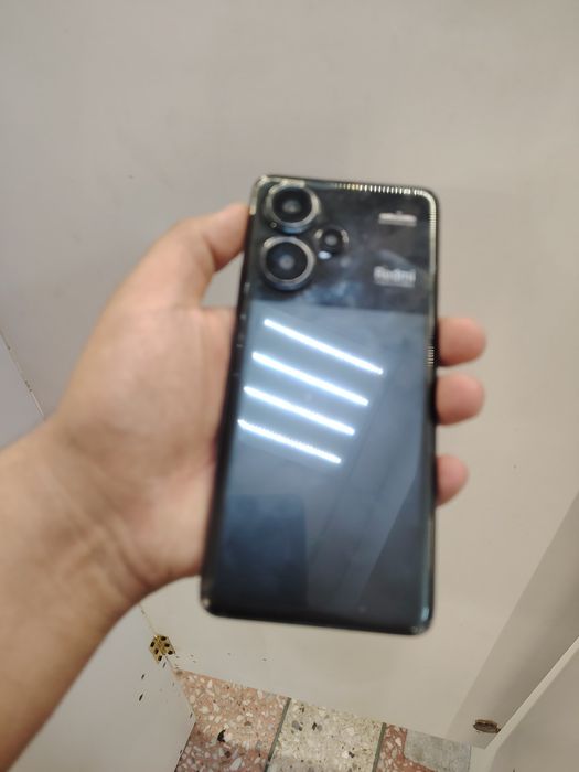 Продам Redmi note 13 pro plus 5G озу 22/512память