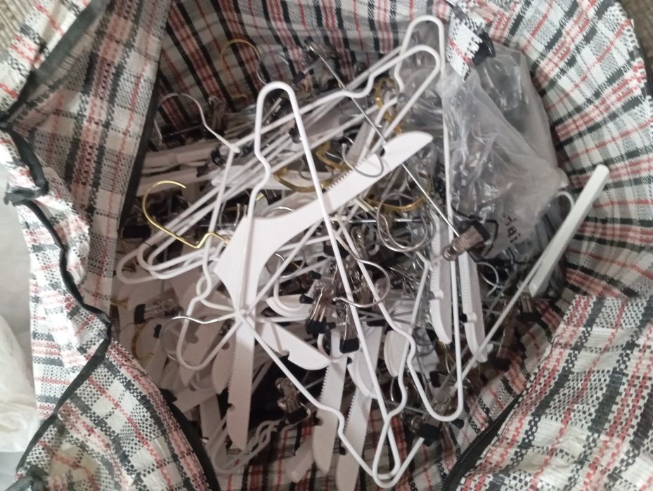 Вешалки в отличном состоянии