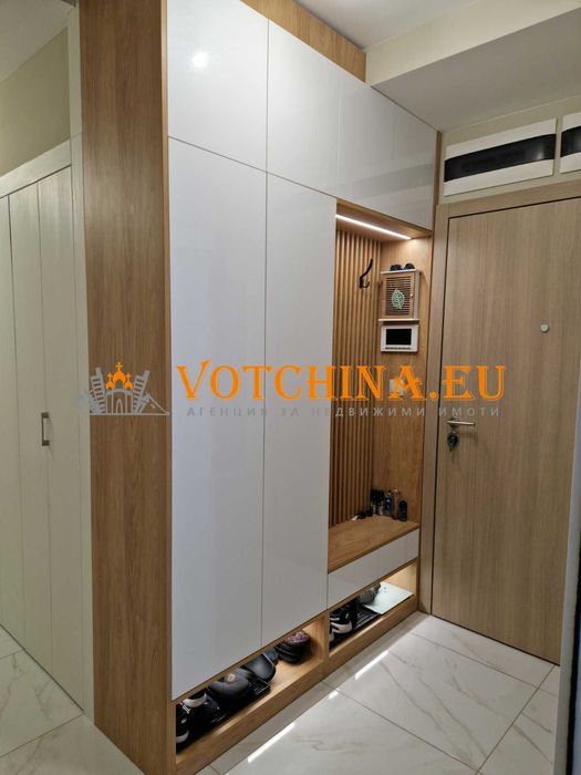 Продава се Тристаен апартамент в Варна, Възраждане 1 - 109 кв.м за 2202 €/кв.м - Снимка #15