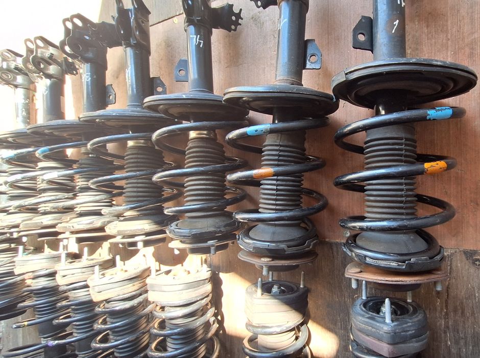 Амортизаторы камри 50 55