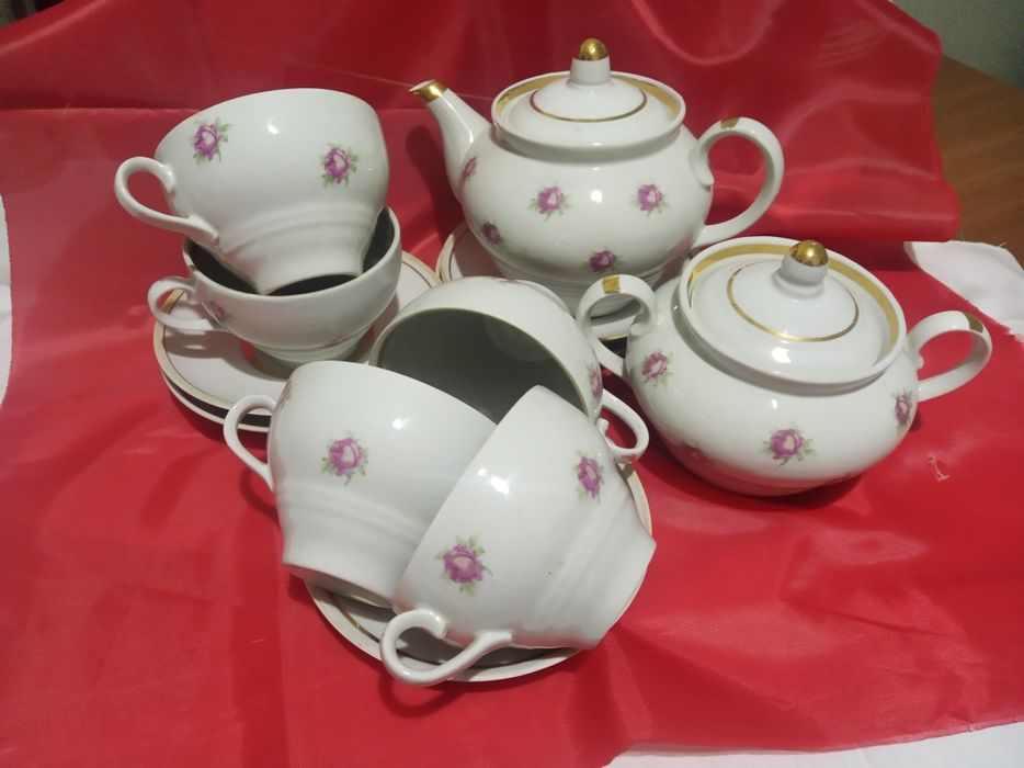 Чайный сервиз середины прошлого века