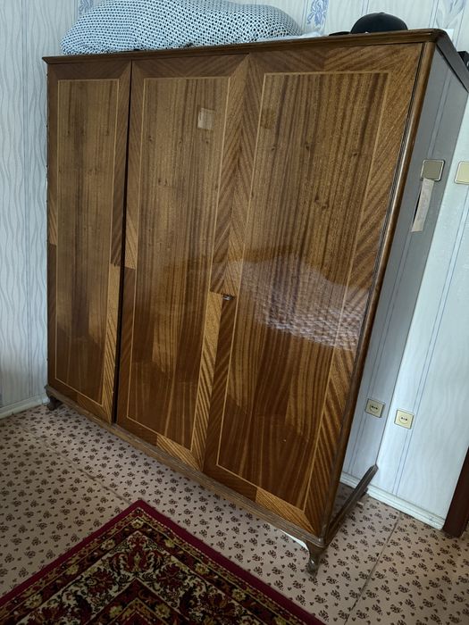 Спальный гарнитур б/у