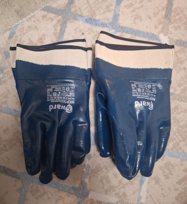 Рабочие перчатки