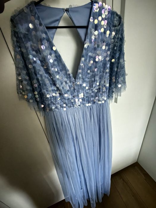 Vand rochie ocazie
