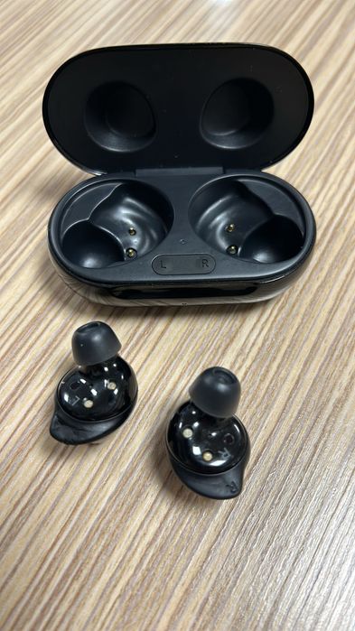 Samsung безжични слушалки