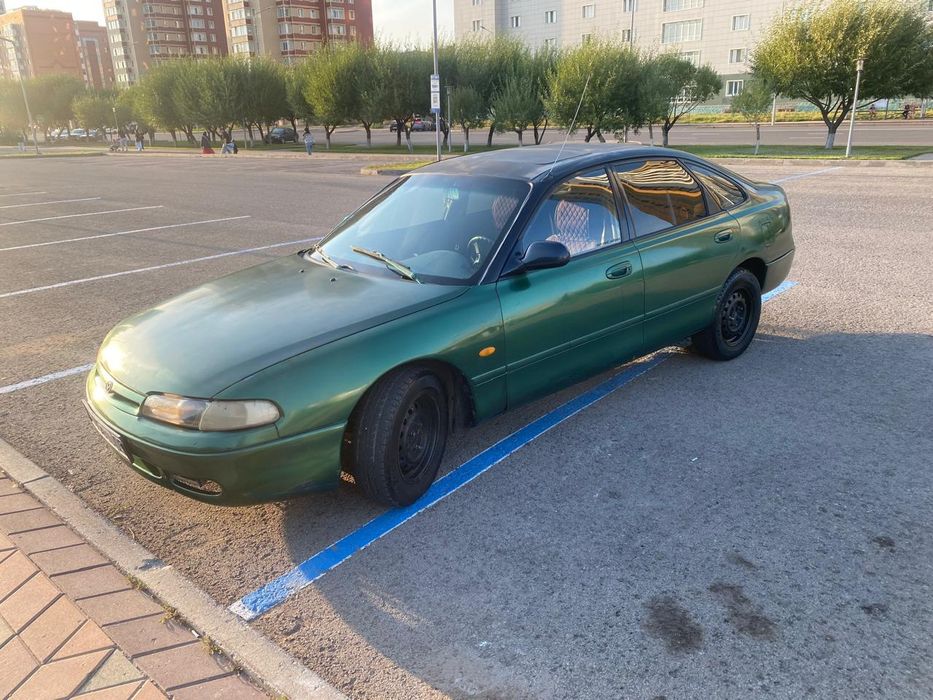 Mazda Cronos 626 2.0л