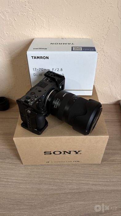 Sony Fx30 и Объектив Tamron 17-70 в идеальном состоянии