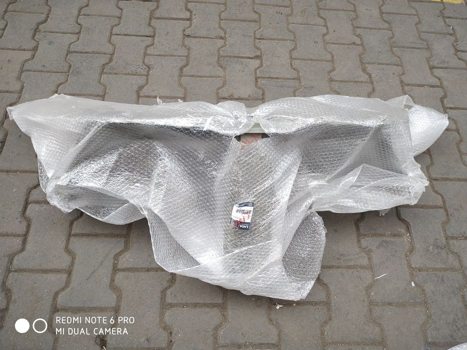 Рамка радиатора X-рей Лада