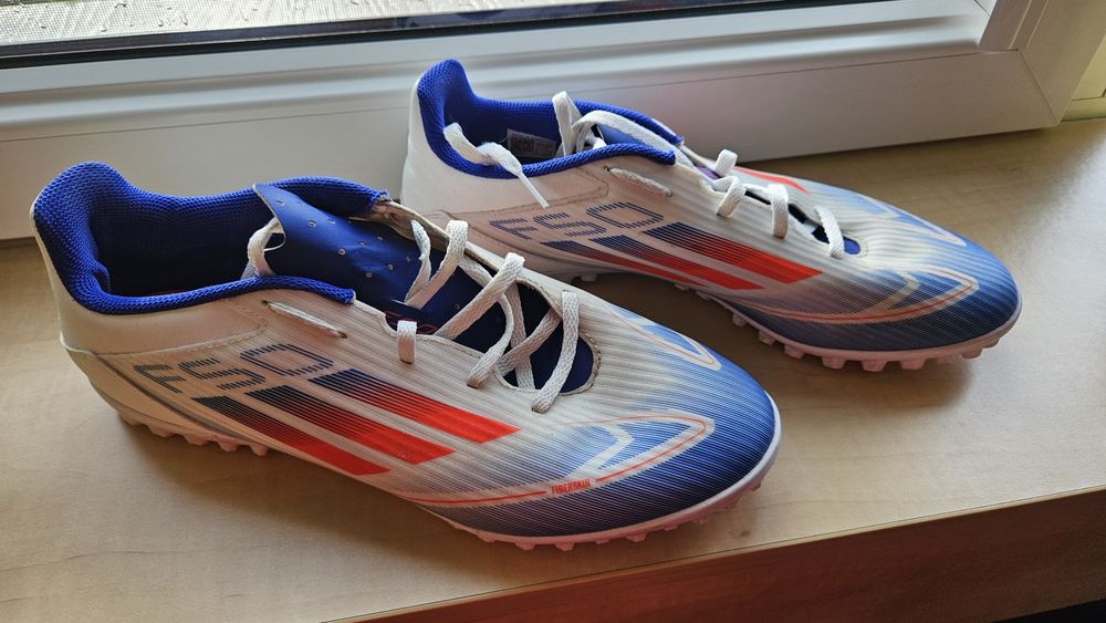 Ghete fotbal Adidas F50