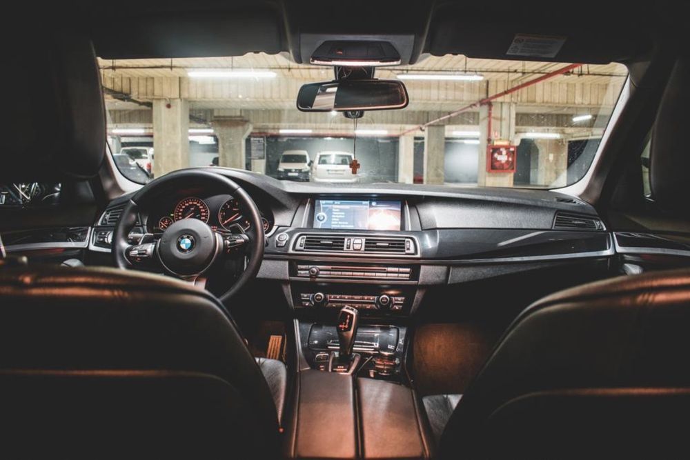 BMW Seria 5 F10 525D