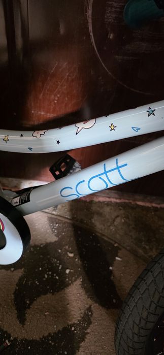 Bicicleta scott contesta 16 ''