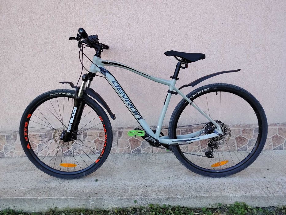 Vând bicicletă MTB Devron Riddle RM2.9 29" – foarte multe upgrade-uri!