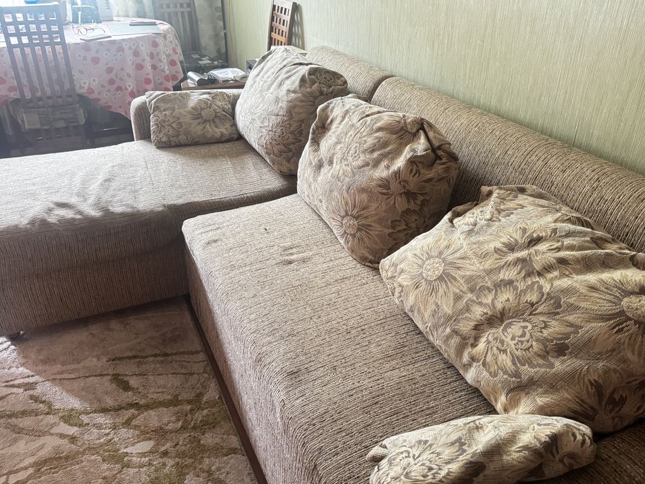 Диван в гостиную