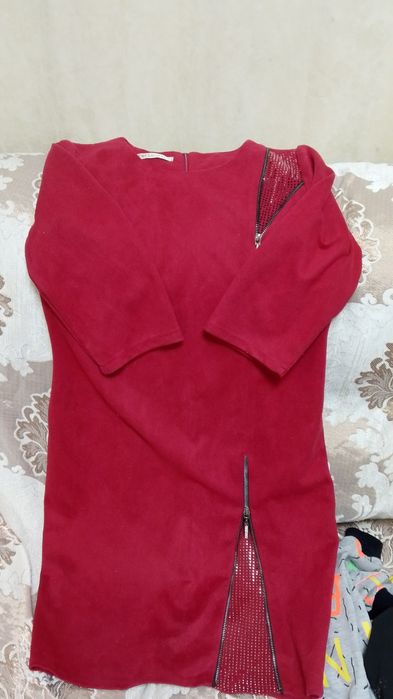 Продам платья юбки