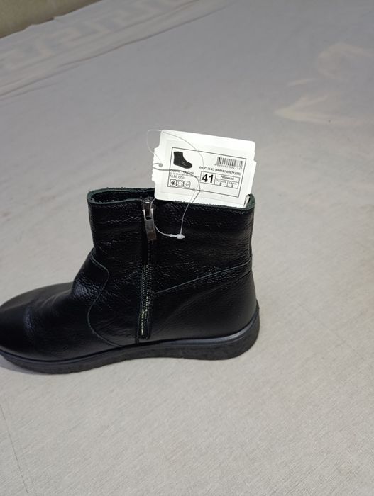 Женский обувь 41