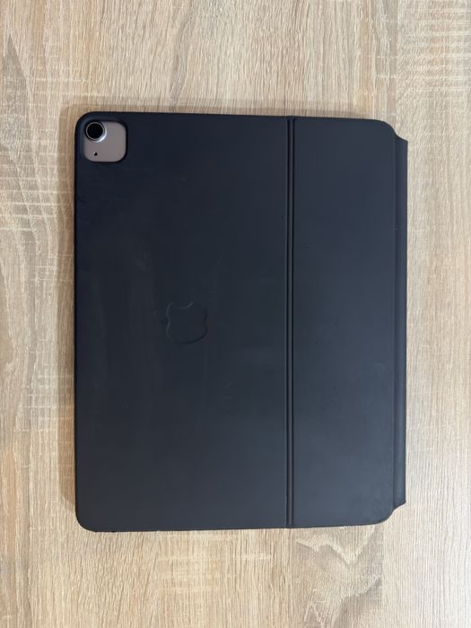 Ipad Air M2 13inch, 1tb storage, Wifi + Cellular and Magic Folio keyboard Bundle