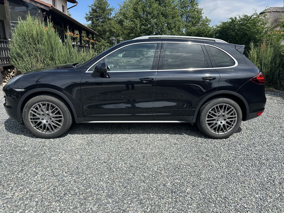 Vând Porsche Cayenne 2014