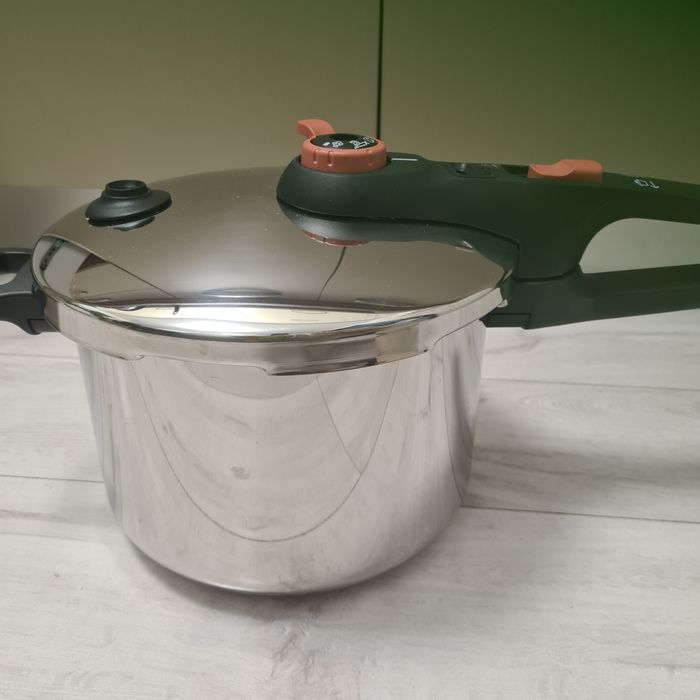 Oala sub presiune, Tefal.