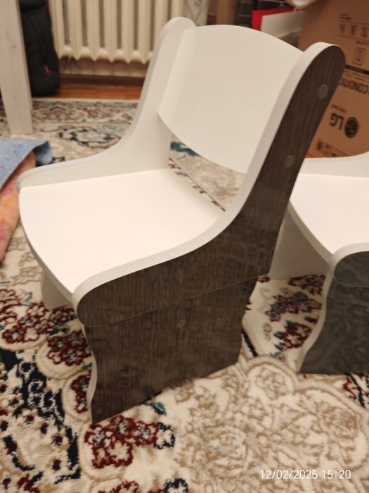 Продаются новые детские стулья