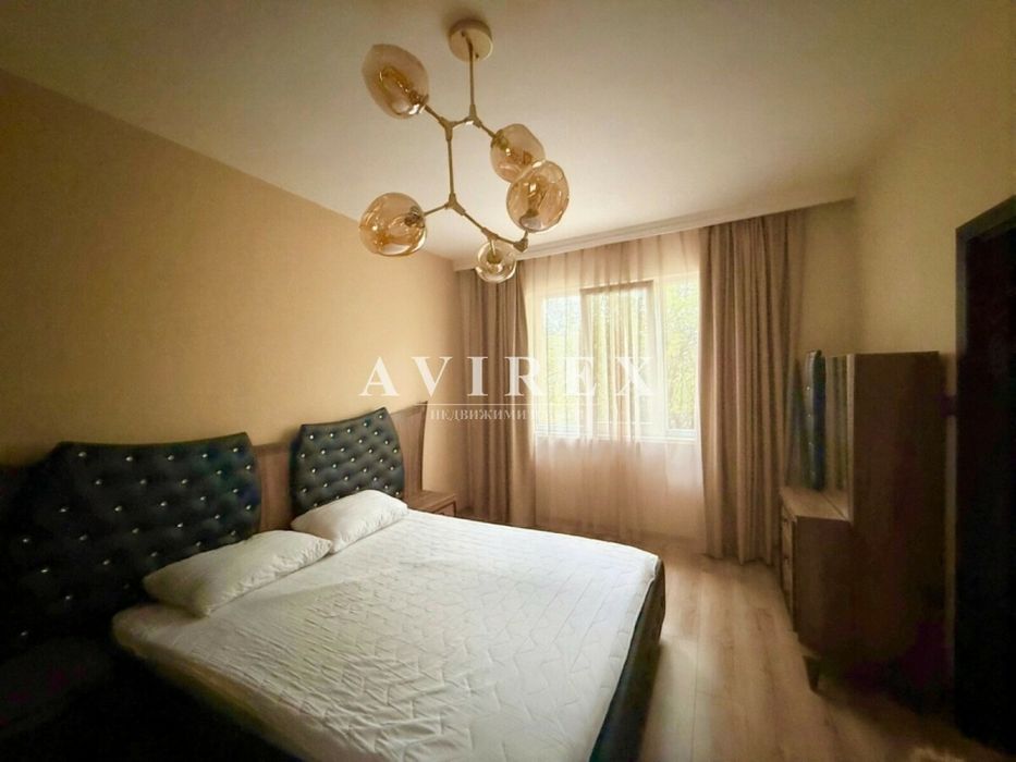 Дава се под наем Тристаен апартамент в Пловдив, Христо Смирненски - 120 кв.м за 663 € - Снимка #2