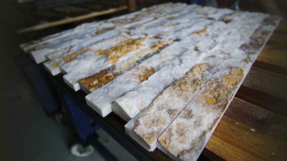 Продавам облицовъчен камък оникс